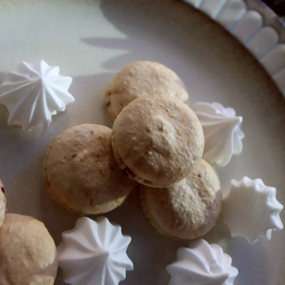 【ひとくちでふわっとカフェ気分☕】カフェぽー（メレンゲ＆コーヒーマカロンポー）