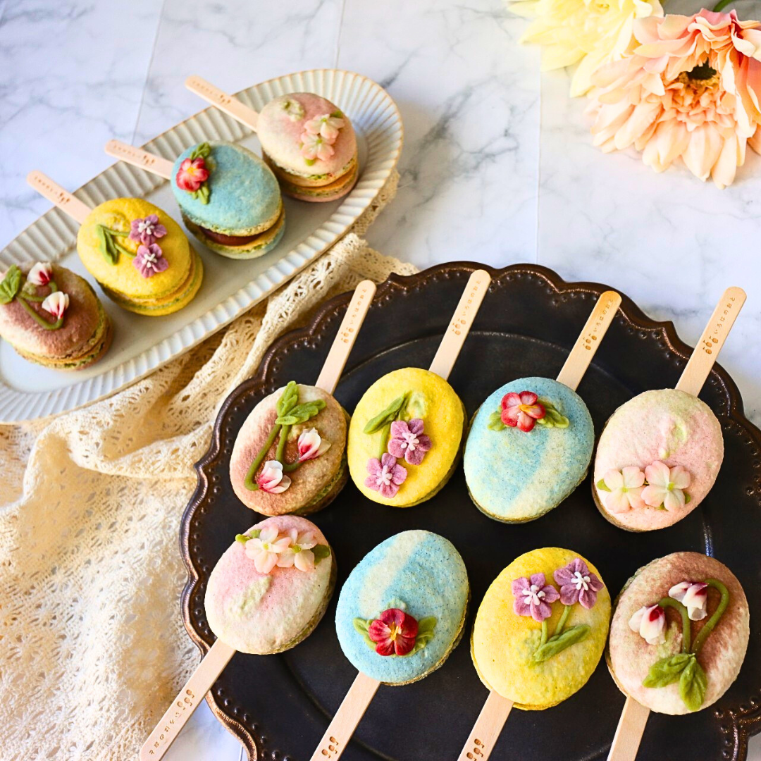 いろはのおとの棒付きマカロンとやさしい色合いの和洋菓子
